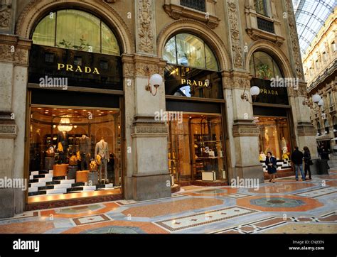 prada corso vittorio emanuele milano|Milano .